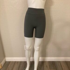 Tiger Friday Dancewear Women’s Gray Shorts Small